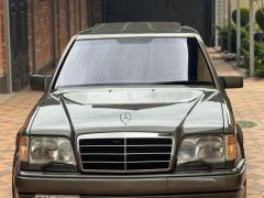 Фото авто Mercedes-Benz W124