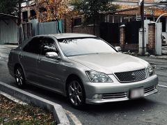 Фото авто Toyota Crown