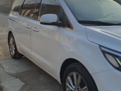 Photo of the vehicle Kia Carnival