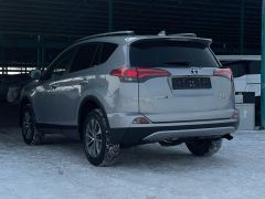 Сүрөт унаа Toyota RAV4