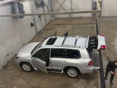 Photo of the vehicle Lexus LX