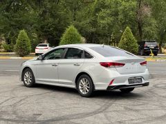 Photo of the vehicle Hyundai Sonata