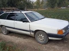 Photo of the vehicle Audi 100