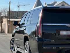 Сүрөт унаа Cadillac Escalade