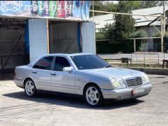 Фото авто Mercedes-Benz E-Класс