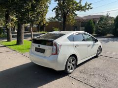 Сүрөт унаа Toyota Prius