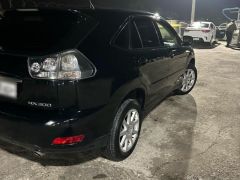 Photo of the vehicle Lexus RX