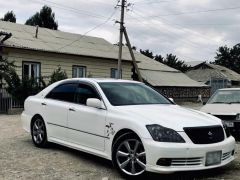 Фото авто Toyota Crown