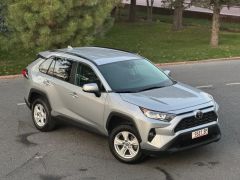 Сүрөт унаа Toyota RAV4