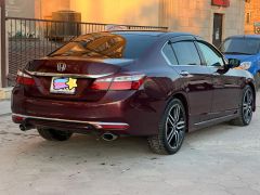 Photo of the vehicle Honda Accord