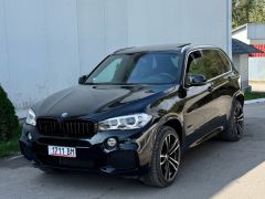 Photo of the vehicle BMW X5