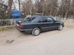 Photo of the vehicle Mercedes-Benz W124