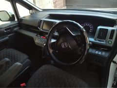 Фото авто Honda Stepwgn