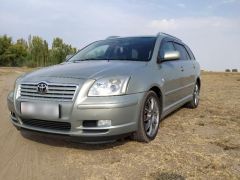 Фото авто Toyota Avensis