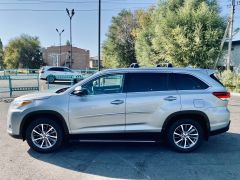 Сүрөт унаа Toyota Highlander