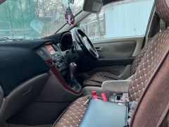 Сүрөт унаа Toyota Harrier