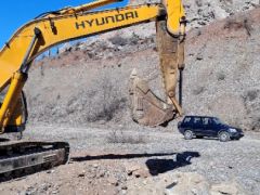 Сүрөт унаа Hyundai Гусеничные