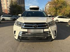 Photo of the vehicle Toyota Highlander