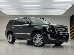 Photo of the vehicle Cadillac Escalade