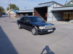 Сүрөт унаа Mercedes-Benz W124