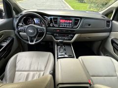 Фото авто Kia Carnival