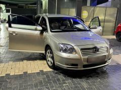 Сүрөт унаа Toyota Avensis