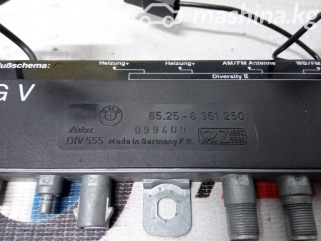 Spare Parts and Consumables - Усилитель антенны, E34, 65248351250