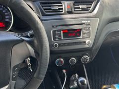 Сүрөт унаа Kia Rio