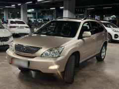 Photo of the vehicle Lexus RX