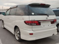 Photo of the vehicle Toyota Estima