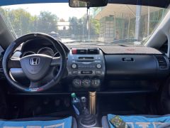 Фото авто Honda Jazz