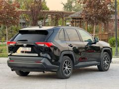 Сүрөт унаа Toyota RAV4