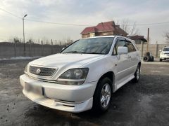 Сүрөт унаа Toyota Harrier