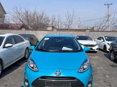 Фото авто Toyota Prius c