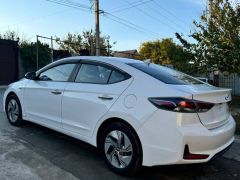 Сүрөт унаа Hyundai Elantra