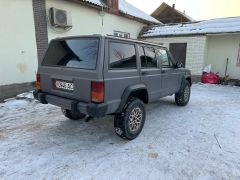 Сүрөт унаа Jeep Cherokee