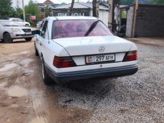 Фото авто Mercedes-Benz W124