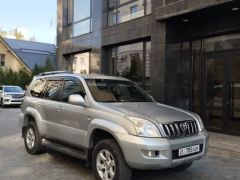 Сүрөт унаа Toyota Land Cruiser Prado