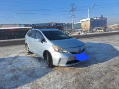 Photo of the vehicle Toyota Prius v (+)