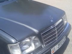 Фото авто Mercedes-Benz W124