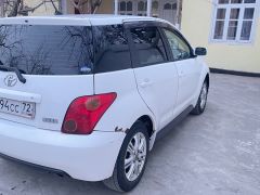 Photo of the vehicle Toyota Ist