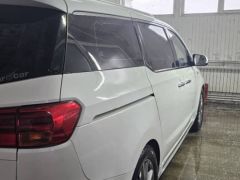 Фото авто Kia Carnival