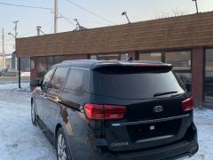 Фото авто Kia Carnival