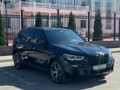 Photo of the vehicle BMW X5