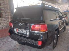 Photo of the vehicle Lexus LX