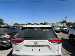 Сүрөт унаа Toyota RAV4