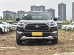 Сүрөт унаа Toyota RAV4