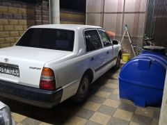 Photo of the vehicle Toyota Crown