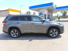 Сүрөт унаа Toyota Highlander