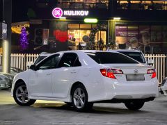 Сүрөт унаа Toyota Camry